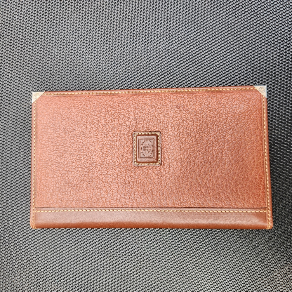 GUCCI Brown Leather GG Logo Checkbook and credit card cover Wallet - Picture 2 of 16